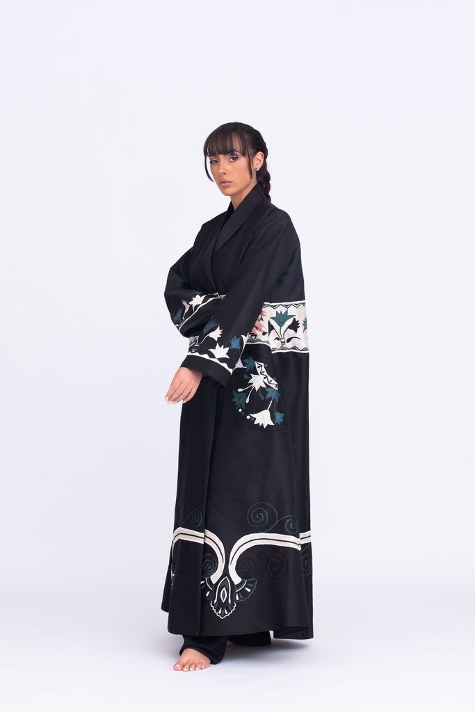 Arch Black